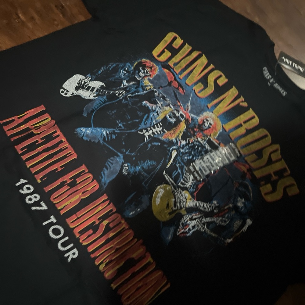 Guns N’ Roses - Picture 2 of 3